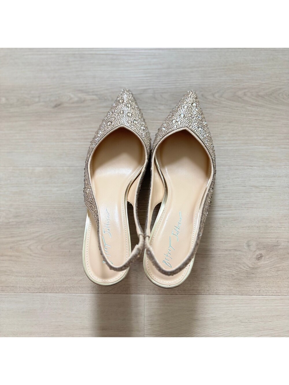 Betsey Johnson NWOT Women's Clark Gold Rhinestone Slingback Pumps Size 9.5